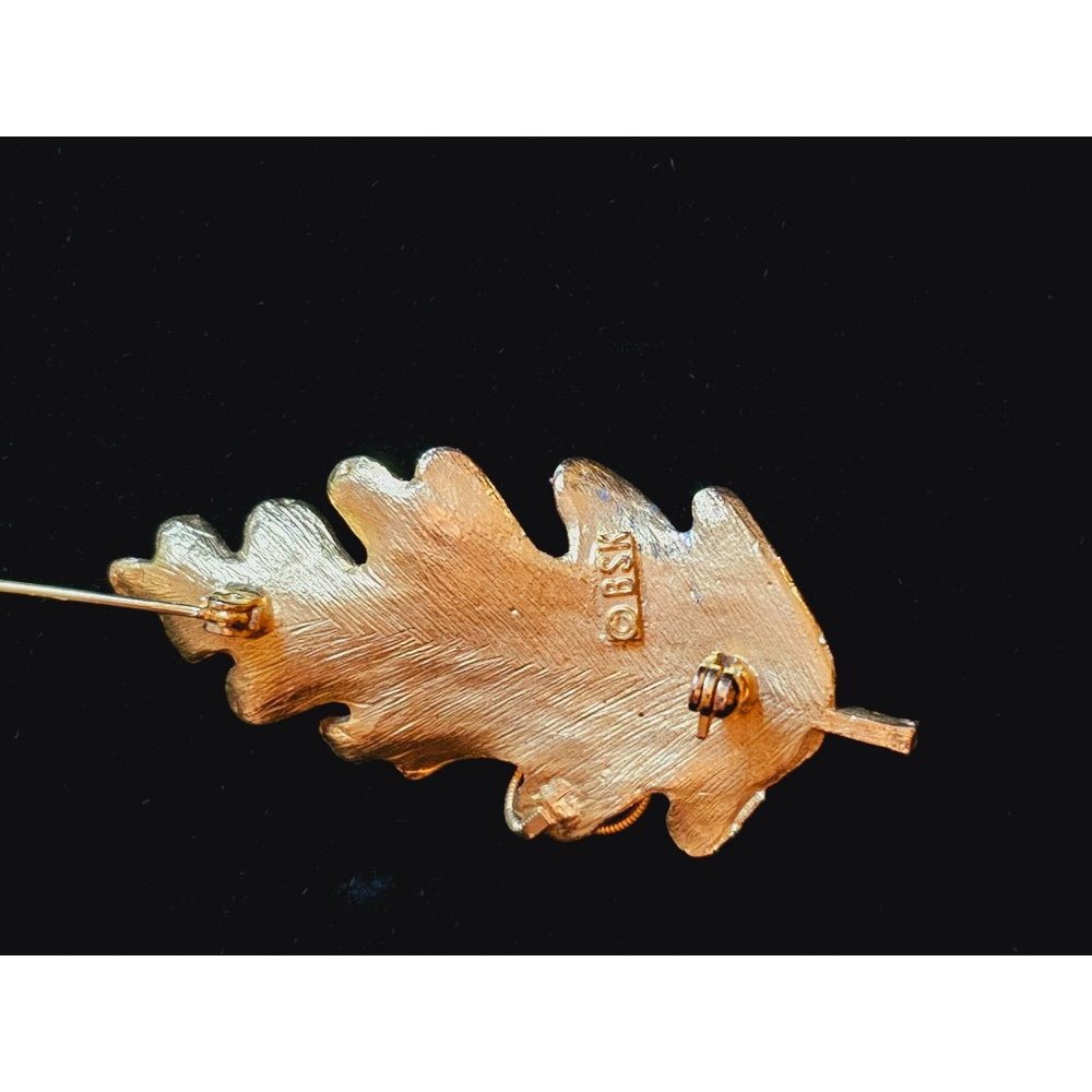 BSK Vintage Leaf Brooch‎ Textured gold tone pin - Picture 7 of 8